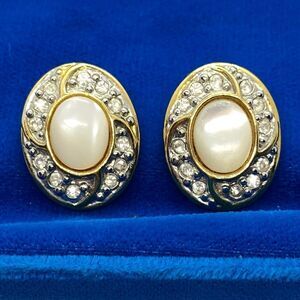 💛 Gold Plated Faux Pearl & Crystal Earrings